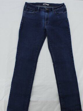 Levi's Women's Jeans - Mid-Rise Skinny Fit - Dark Wash Denim - Size 14